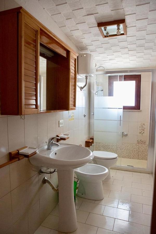 De Amicis Apartment Cagliari Eksteriør bilde